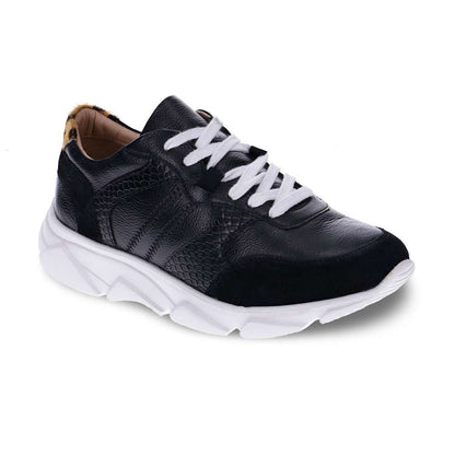 Chloe Casual Sneaker - Black