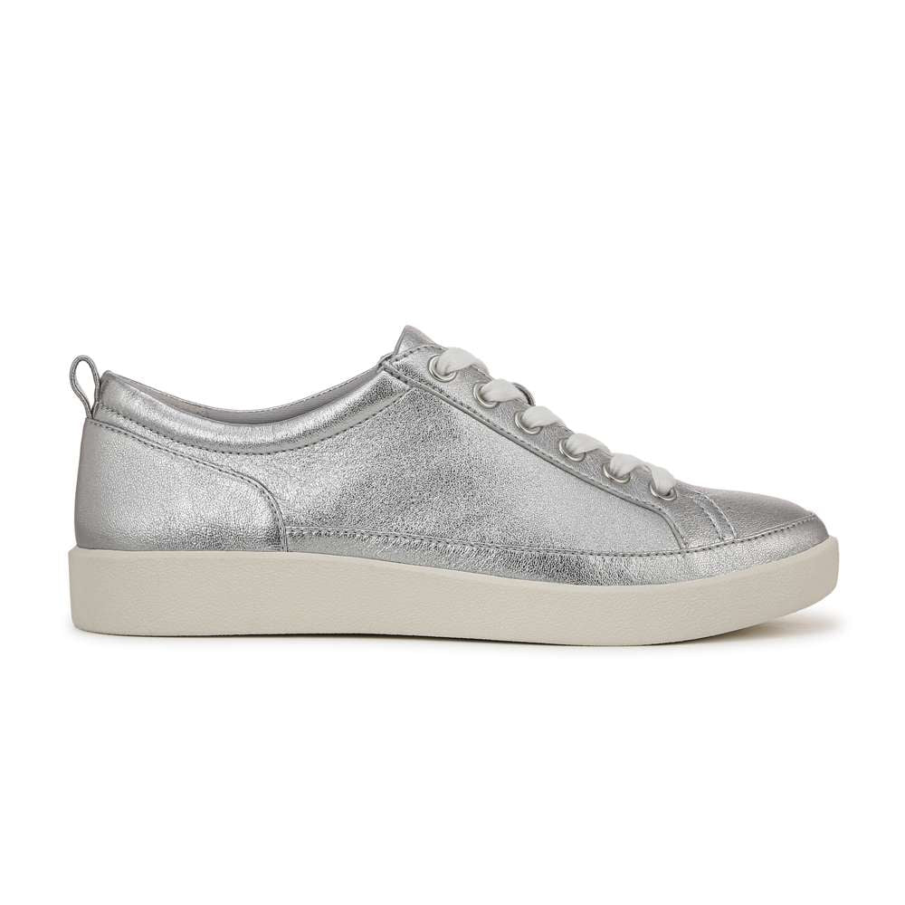 Winny Lace-Up Sneaker - Silver